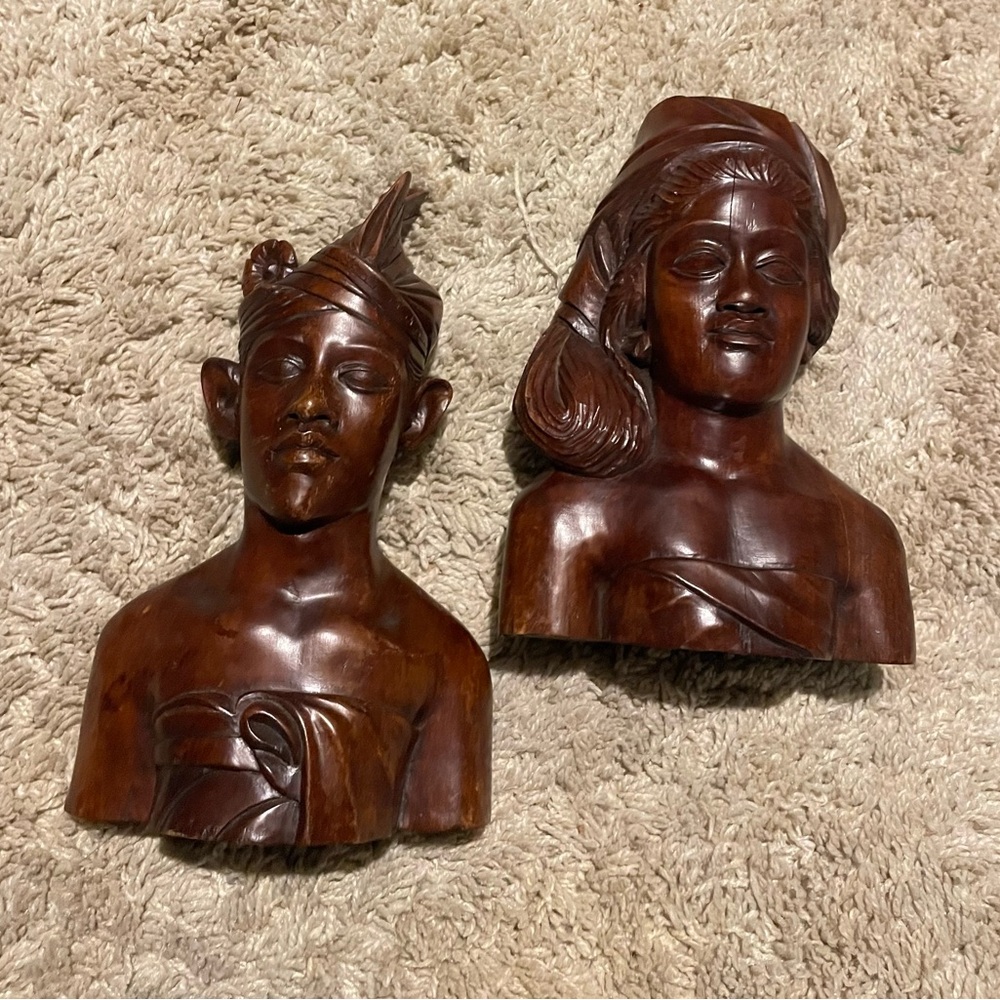 Hawaii's Finest Brown Wooden Busts